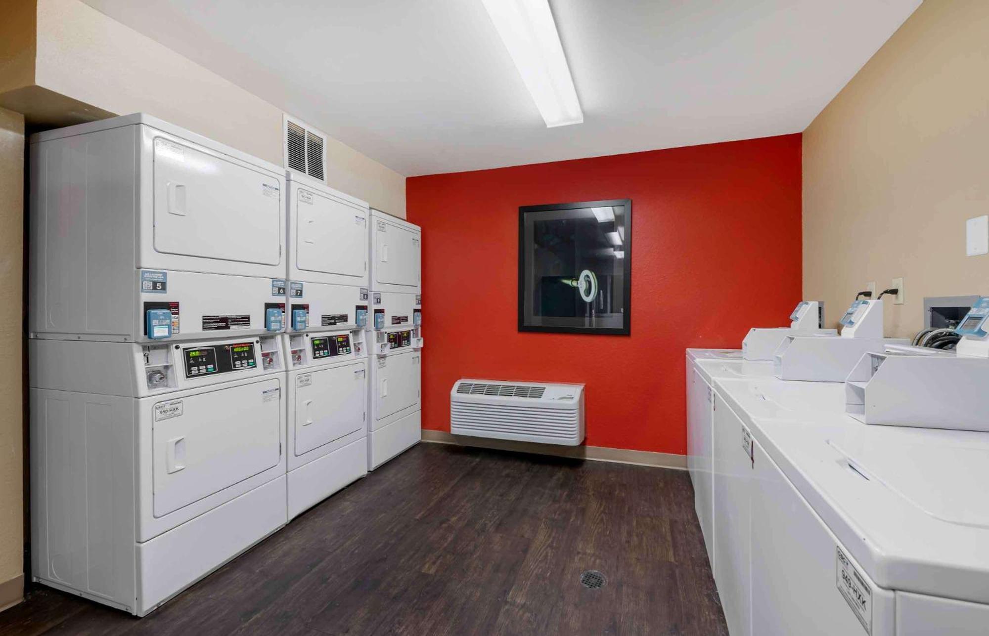 Extended Stay America Select Suites - Orlando - Conven Ctr - Sports Complex Williamsburg Exteriör bild